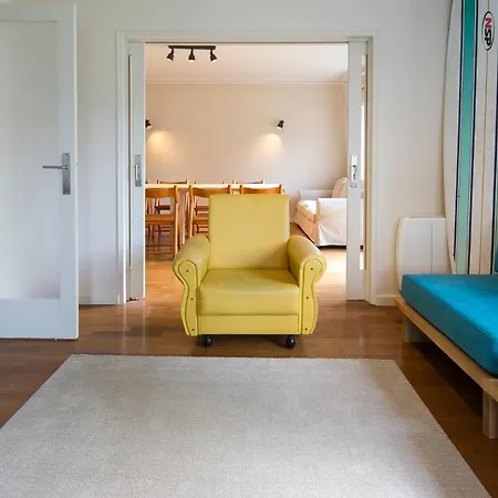 Surf House *