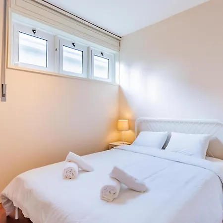 Surf House Hostel Porto