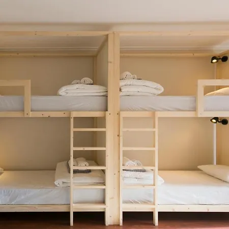 Surf House Hostel