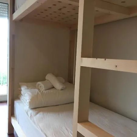 Incredible - Surf House Ostello