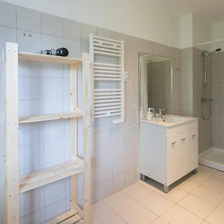 Incredible - Surf House Ostello *